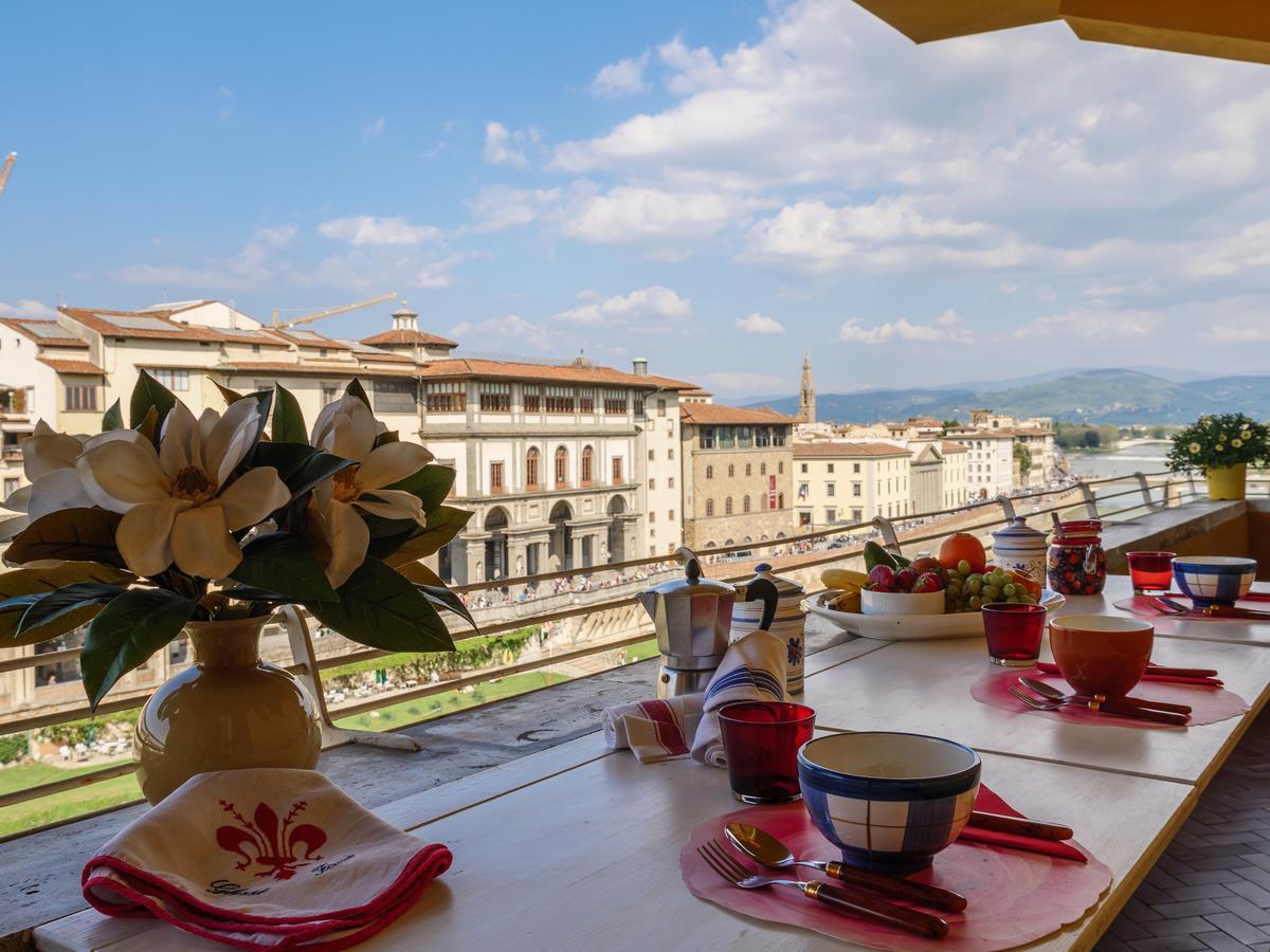 Ponte Vecchio Terrace Lägenhet Florens Exteriör bild